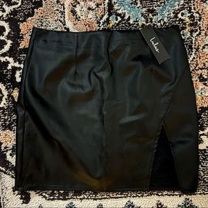 Lulu’s Walking the Walk Black Vegan Leather Mini Skirt Size M